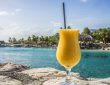 Pourquoi le triple sec est essentiel dans la création de cocktails tropicaux ?