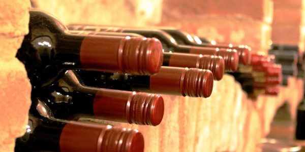 Comment optimiser la valeur de votre cave avec des grands crus ?