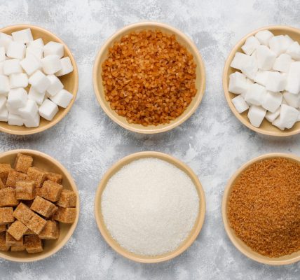 Sucre blanc ou sucre roux : comprendre les différences pour mieux consommer