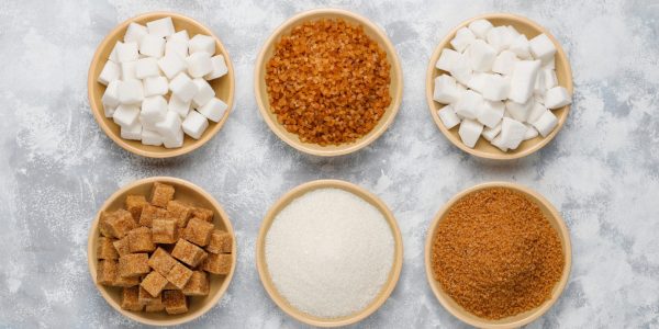 Sucre blanc ou sucre roux : comprendre les différences pour mieux consommer